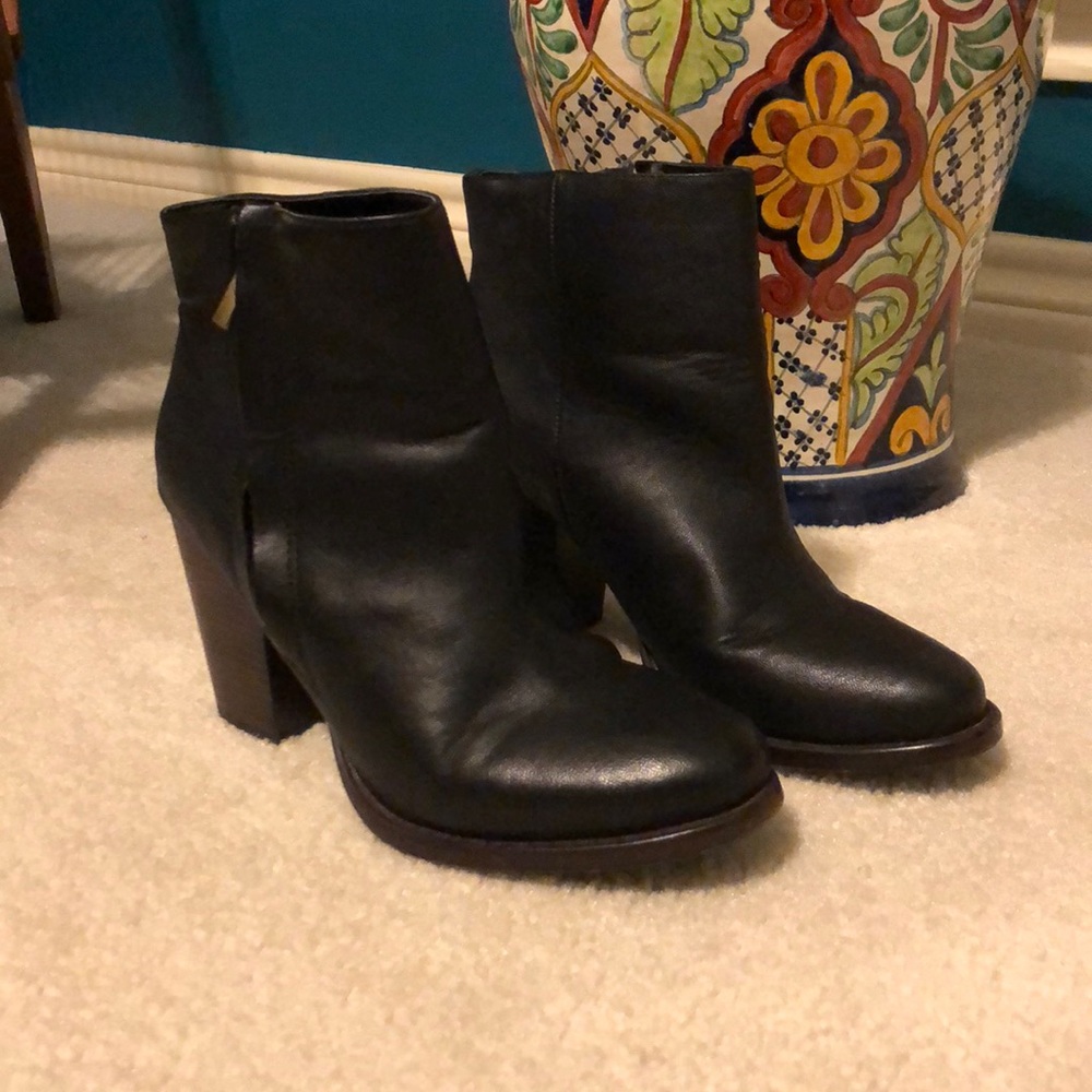 Urban Outfitters Boots